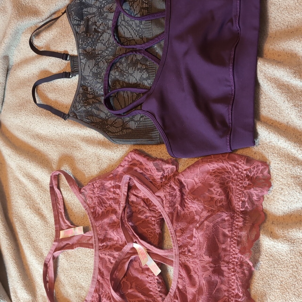 4 sports bra bralettes Victoria's Secret Pink Fabletics  Gaiam medium
